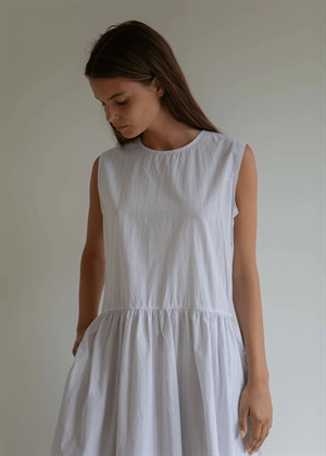 Noelle kjole Bellini Studio Feder 